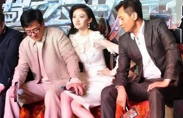 景甜个人资料简介家世显赫父母亲资料介绍,景甜背后大佬是谁