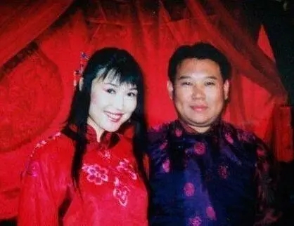 郭麒麟的亲娘是谁生母现状,胡中惠在日本做什么和郭麒麟还联系吗