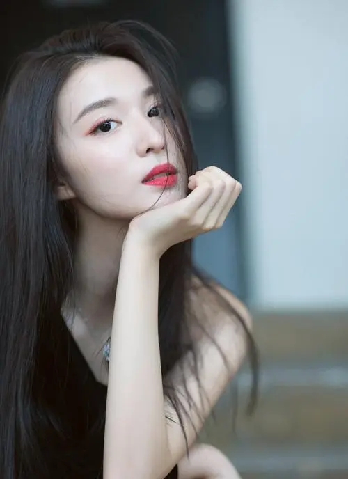 王楚然个人资料显赫家世后面的大佬是谁?王楚然是复星老板女儿吗