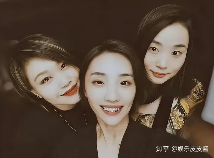 胡歌个人资料简介老婆黄曦宁个人简介照片,胡歌妻子黄曦宁婚纱照