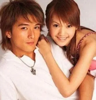 杨丞琳结了几次婚了婚前和谁有一子?李荣浩杨丞琳现状如何离婚啦