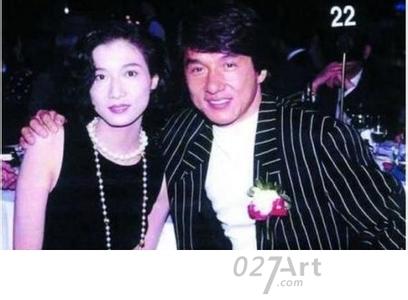 成龙妻子与吴绮莉境况,吴绮莉和成龙是什么关系在一起多久