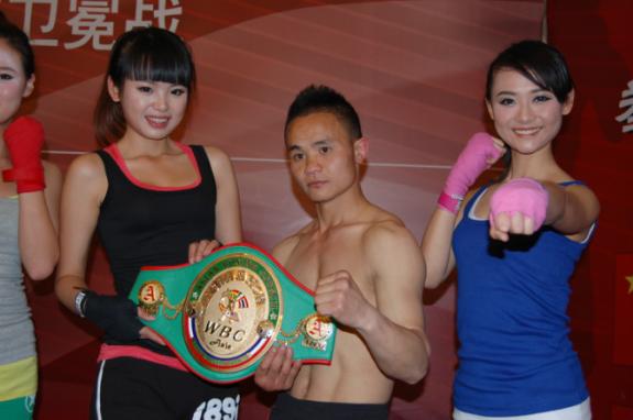 熊朝忠拳王奖金多少,熊朝忠简历最新比赛视频