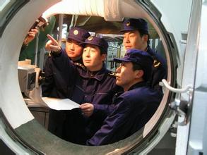 海军潜艇兵工资待遇是多少,潜艇兵要当兵几年