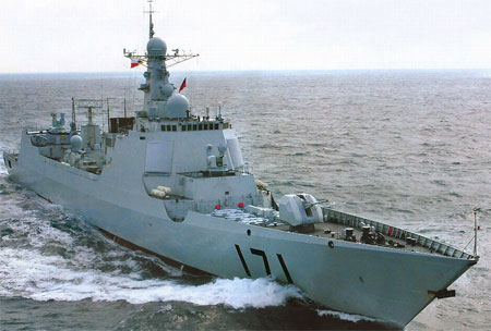 解放军南海击沉一艘菲军舰,日本导弹击沉中国