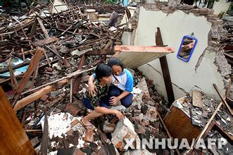汶川地震个人捐款排名,汶川地震感人事迹有那