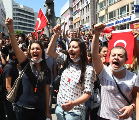 土耳其为什么支持东突 土耳其与东突的关系最