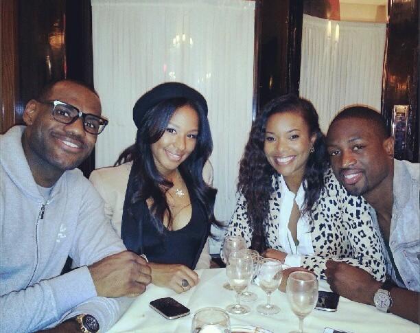 小皇帝詹姆斯老婆图 詹姆斯为什么叫小皇帝 小