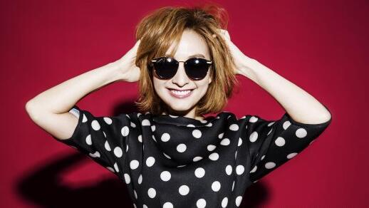 吴昕为什么不红 吴昕家庭背景太恐怖 吴昕与谢