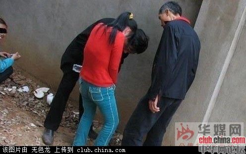 八旬老人玩少女 少女强奸邻居老人 妙龄少女和