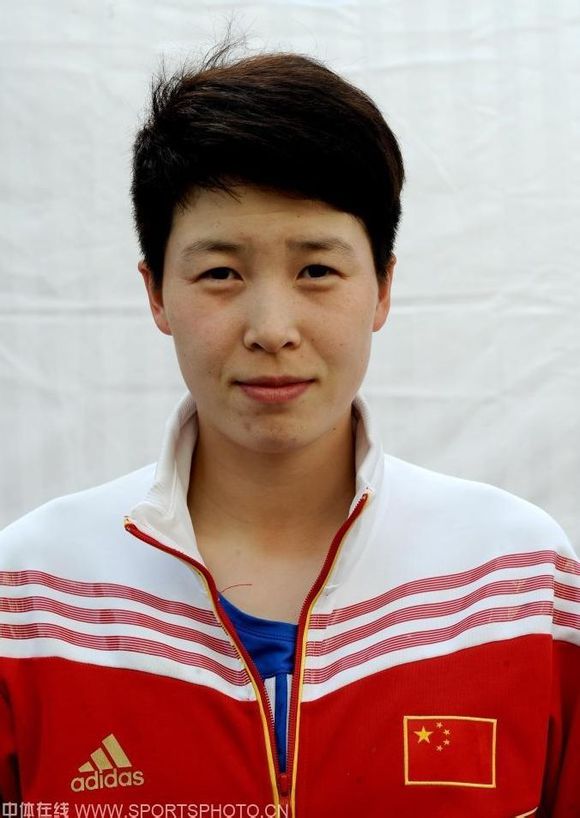 李静为什么被郎平退回了 浙江女排李静简历身