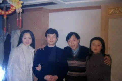 赖文峰现任妻子图赖文峰什么时候出狱近况杨