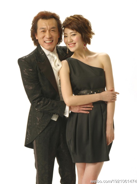 汪志远王冠结婚照 央视女主持王冠性感照 央视