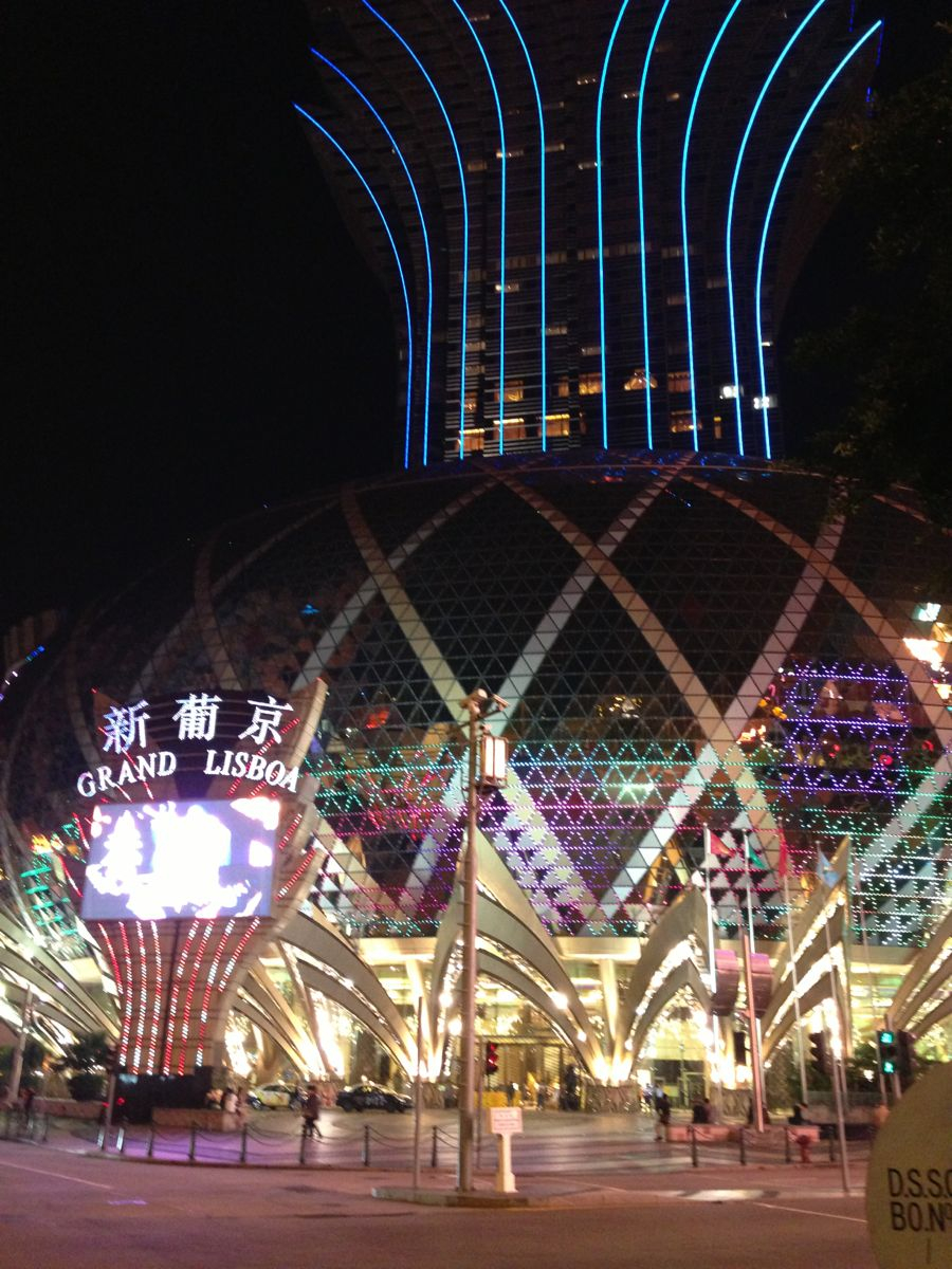 澳门葡京赌场出台女 葡京赌场回廊女拉客图 葡