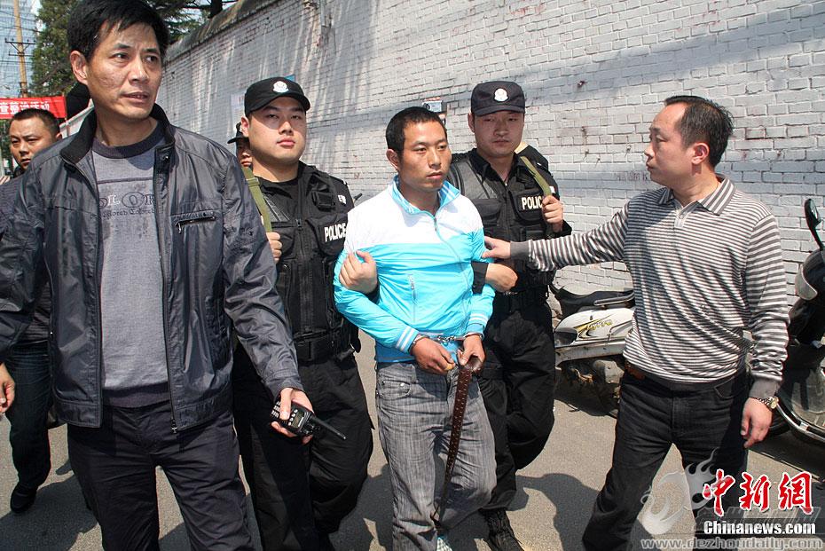 揭露地沟油的记者李翔遇害真相 记者李翔被杀现场照片未婚妻微博