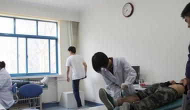 空军飞行员体检有哪些要求,空军飞行员退役年