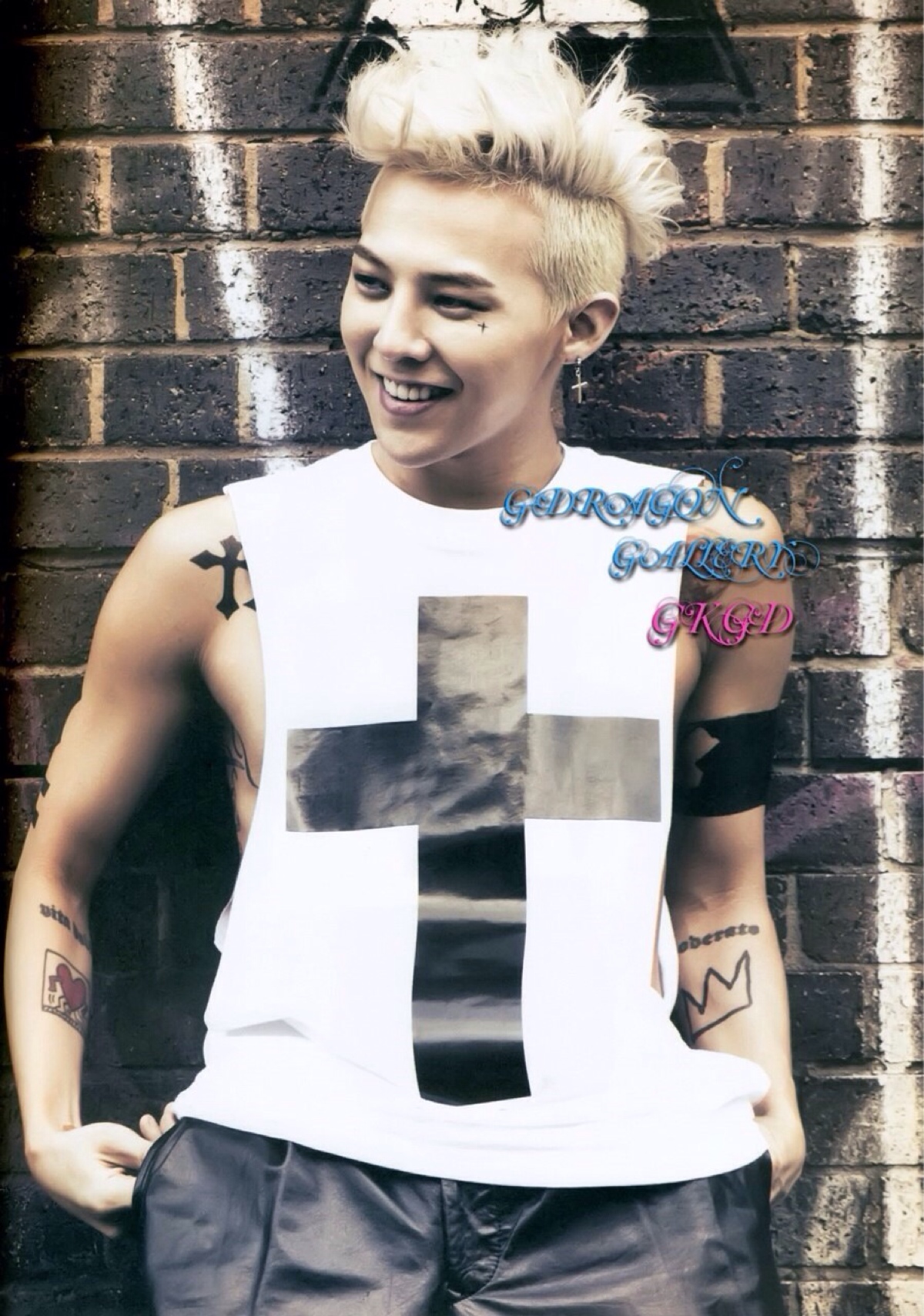 权志龙黑卡是什么有多少钱 权志龙绯闻女友大