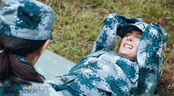 杨幂男子汉卸妆后素颜丑照曝光 杨幂与佟丽娅的关系不和是真的吗