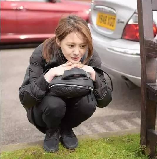 郑爽腰伤严重透露变瘦原因真相 杨洋为什么不