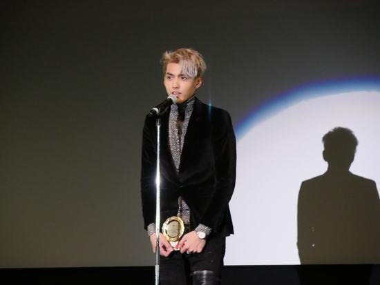 吴亦凡获金鹤奖最佳男主背后内幕 吴亦凡最尴尬的演技大盘点