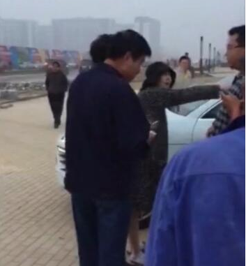 樊少皇夫妇为什么当街吵架原因揭秘樊少皇娇妻贾晓晨个人资料私照