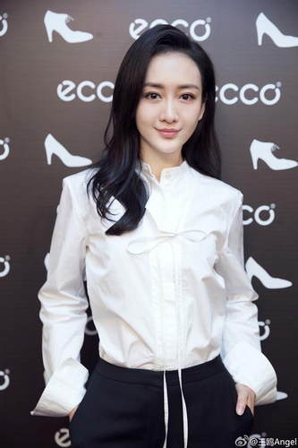 王鸥整容了吗前后对比照片曝光,王鸥资料背景