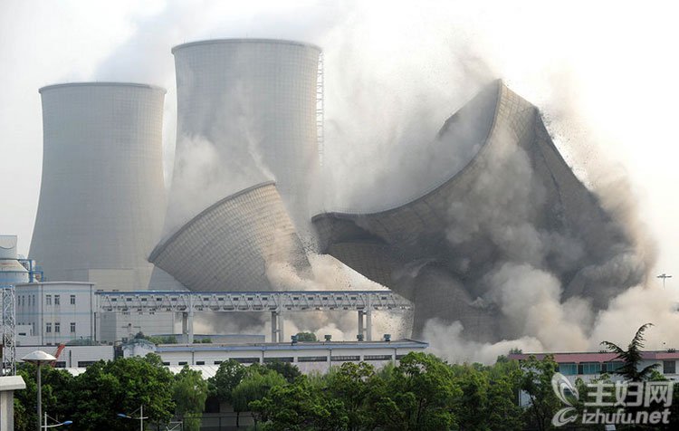 江西丰城电厂坍塌事故救援现场 江西电厂坍塌