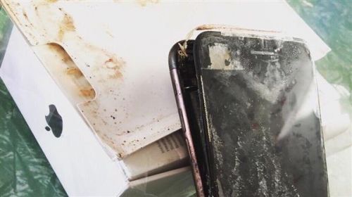 iPhone爆炸门现场照电池爆炸的前兆 苹果手机