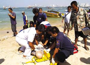 中国女游客泰国沙美岛游泳溺亡原因,现场遗体