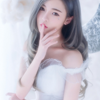 本兮怎么死的原因曝光,本兮抑郁症13楼跳楼自杀是真的吗现场图片