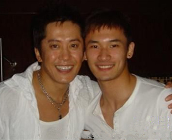 自称是"毛宁男友"的四川籍男子"范小玉"称自己是毛宁多年的"男友"