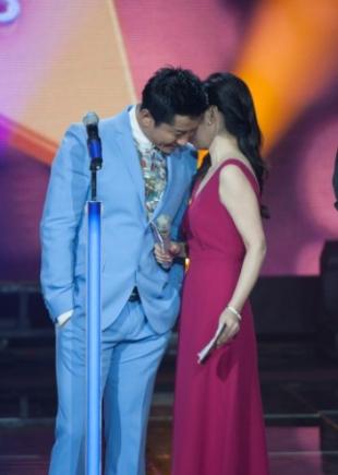 毛宁第一任老婆李静萍个人资料简历照片,毛宁李静萍年轻结婚照