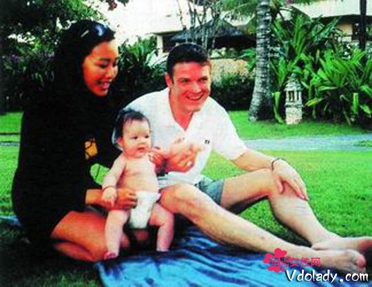钟丽缇17岁大女儿yasmine照片资料男友曝光钟丽缇三段婚姻史起底