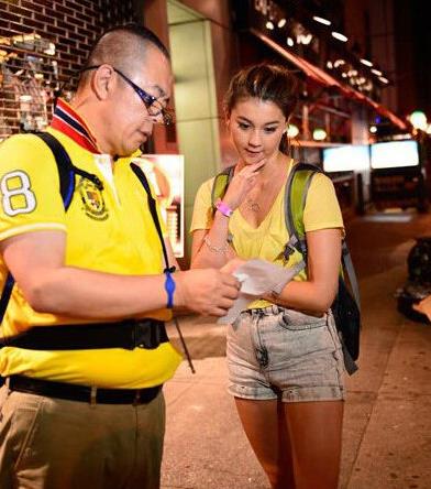 张铁林现任老婆是谁资料照片 张铁林几个老婆风流情史揭秘