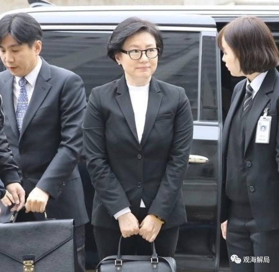 乐天辛格浩第三任妻子许美敬年轻时照片,辛格浩祖籍是日本真的吗