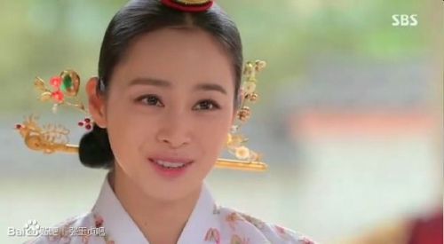 金泰希怀孕多久了大肚照曝光rain为什么喜欢金泰熙结婚照亲嘴