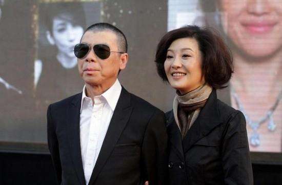 冯小刚和徐帆有孩子吗多大了 冯小刚女儿冯思羽个人资料私照曝光