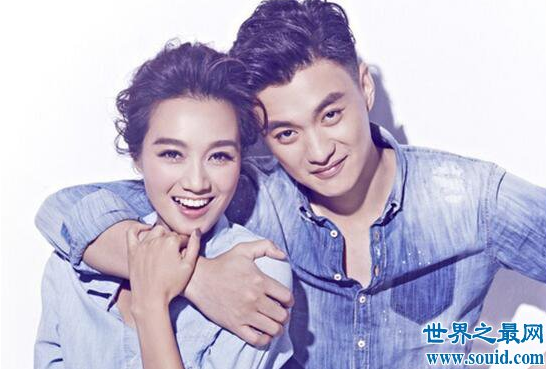 周一围朱丹结婚照私密激吻图遭扒 周一围为何娶朱丹真实原因揭秘