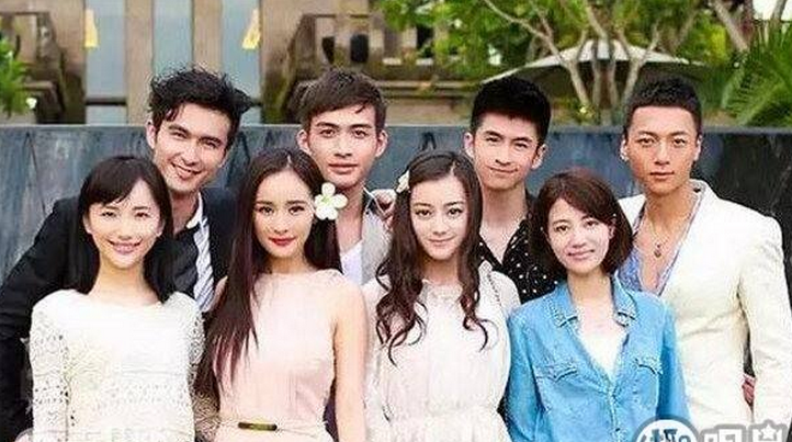 杨幂旗下艺人名单曝光都有哪些杨幂对迪丽热巴态度差两人关系揭秘
