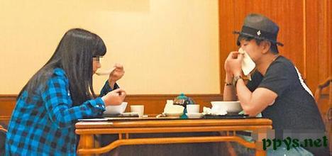 林俊杰女友是谁资料罕见正面照曝光林俊杰为什么不结婚真实原因揭