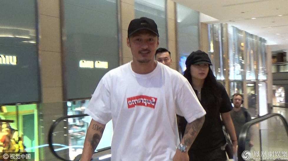 余文乐现任女朋友是谁资料私照遭扒周冬雨余文乐什么关系真相揭秘