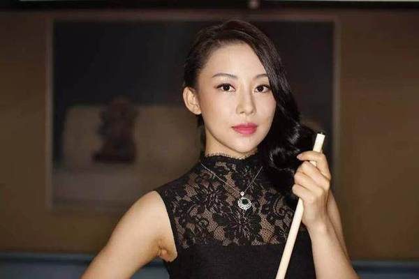 潘晓婷的胸有多大 潘晓婷小鲜肉男友是谁资料照片