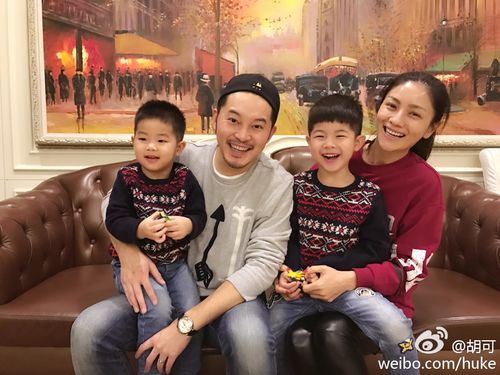 胡可沙溢太假了婚姻有问题真的吗沙溢和黄晓明不尴尬吗同台照片
