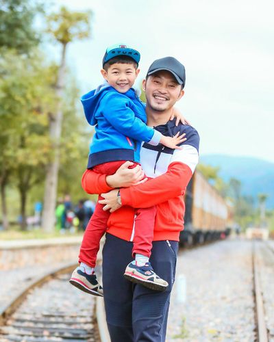 胡可沙溢太假了婚姻有问题真的吗沙溢和黄晓明不尴尬吗同台照片