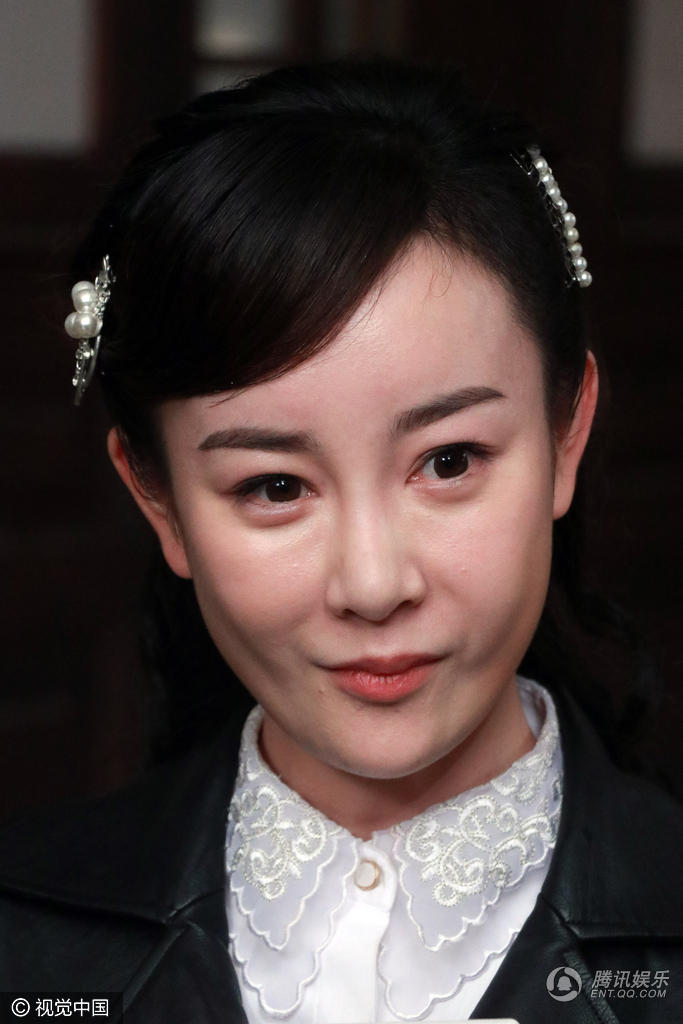 张檬整容前后照片对比太吓人张檬承认整容失败取出假体后的照片