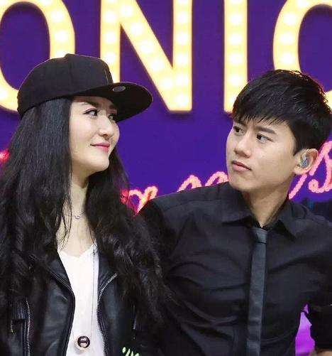 谢娜比张杰大几岁真实年龄是多少曝光 张杰谢娜为什么不生孩子原