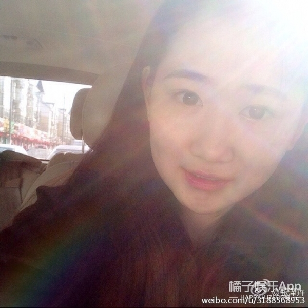 白敬亭小号buobuojong女友亲密照,女友zoezhenz甄泽卉私照干嘛的(3)