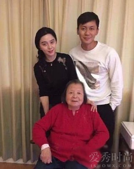 李晨家世背景惊人爷爷是谁揭秘 李晨妹妹李可馨正面照疑曝光