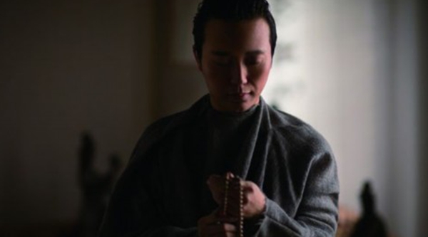 李玉刚范小宁分手原因揭秘 李玉刚结婚了吗为谁出家剃度照片曝光