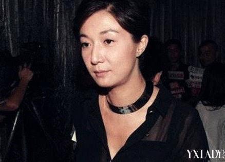 成龙为何恨吴绮莉原因内幕曝光 成龙和吴绮莉婚外情最后合影图